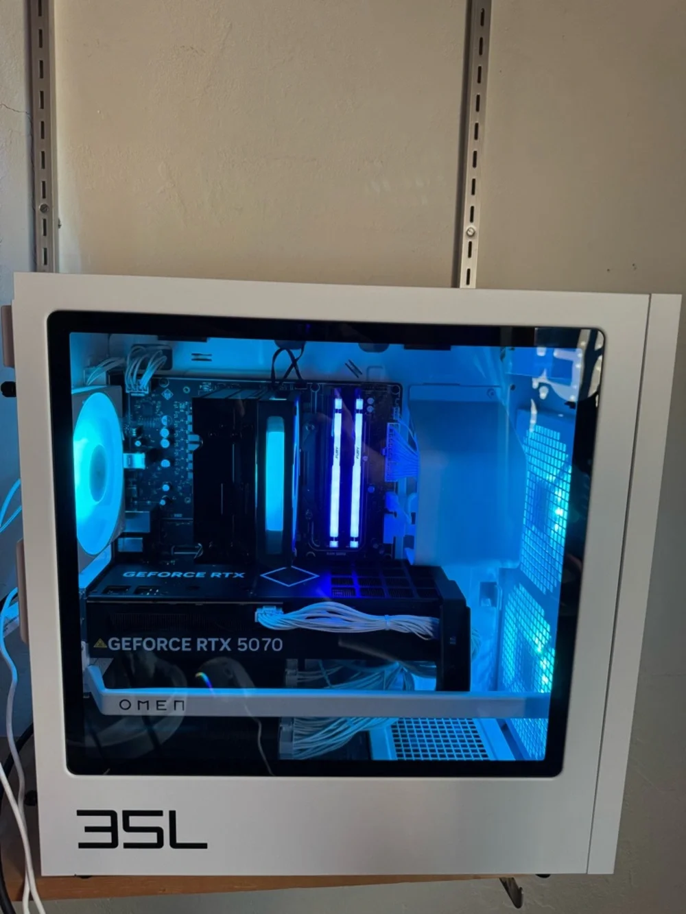 HP OMEN - 35L Gaming Desktop